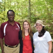 Tom Otieno with faculty Lindsay Calderon (Biology) & Kelly Watson (Geosciences)